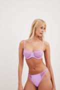 NA-KD Lingerie Micro-stringtrosor med sidor i spets - Purple