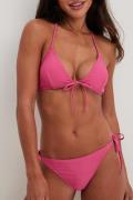 NA-KD Swimwear Bikinitrosa med knytband - Pink