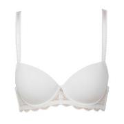 Trofe Julia Padded Bra BH Vit polyamid C 70 Dam