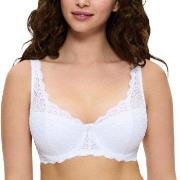 Triumph BH Amourette Wired Bra With Lace Vit A 90 Dam