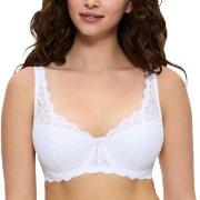 Triumph BH Amourette Wired Bra With Lace Vit F 75 Dam
