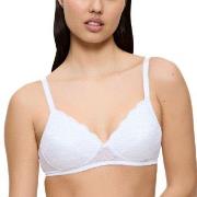 Triumph BH Amourette Non Wired Padded Bra Vit B 75 Dam