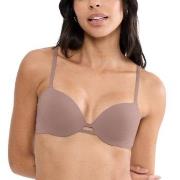 Triumph BH Body Make-Up Illusion WHP EX Ljusbrun D 80 Dam