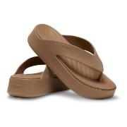 Crocs Getaway Platform Flip Ljusbrun US W8 (EU 38-39)