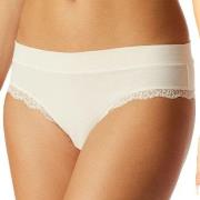Schiesser Trosor Unique Cotton Lace Brazilian Brief Creme bomull 48 Da...