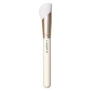 MAC Hyper Real Serum + Moisturizer Brush