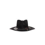 Nick Fouquet Hattar Black, Herr