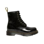 Dr. Martens Svarta Distressed Patent Stövlar Black, Dam