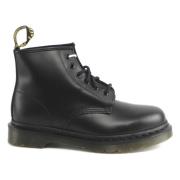 Dr. Martens Svarta Spazzolato Skor Black, Dam