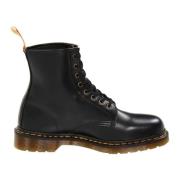 Dr. Martens Kliska Unisex 8-Ögla Felix Rub Off Sarta Stölar Black, Dam