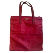 Prada Vintage Pre-owned Nylon prada-vskor Red, Dam