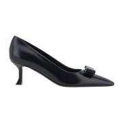 Salvatore Ferragamo Elegant Läder Bågdetalj Pumps Black, Dam