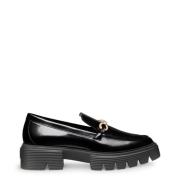 Stuart Weitzman Signature Loafer med Metallic Horsebit Detalj Black, D...