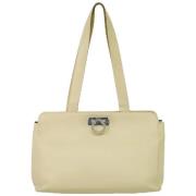 Salvatore Ferragamo Pre-owned Pre-owned Laeder axelremsvskor Beige, Da...