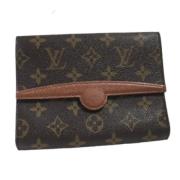 Louis Vuitton Vintage Pre-owned Canvas kuvertvskor Brown, Dam