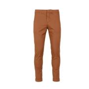 Fay Chinos Brown, Herr