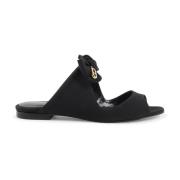 Dee Ocleppo Platt Sandal med Bågdetalj Black, Dam