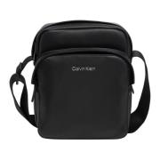 Calvin Klein Stilren Crossbodyväska med Justerbar Rem Black, Herr