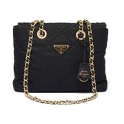 Prada Svart Re-Nylon Vadderad Axelväska Black, Dam