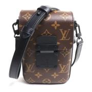 Louis Vuitton Vintage Pre-owned Tyg axelremsvskor Brown, Dam