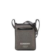 Burberry Vintage Pre-owned Tyg axelremsvskor Gray, Dam