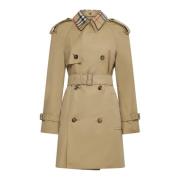 Burberry Kort Trenchcoat med Rutiga Detaljer Beige, Dam