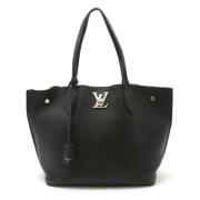 Louis Vuitton Vintage Pre-owned Laeder axelremsvskor Black, Dam