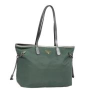 Prada Vintage Pre-owned Nylon totevskor Green, Dam