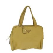 Prada Vintage Pre-owned Nylon handvskor Yellow, Dam