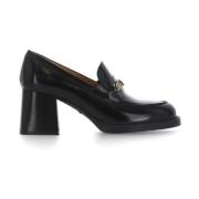 Tod's Svart Läderloafer med Gyllene Logotyp Black, Dam