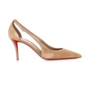 Christian Louboutin Sandal med utsnitt i mocka Beige, Dam