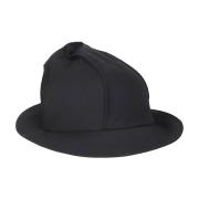 Yohji Yamamoto Fyrkantig visirhatt Black, Dam