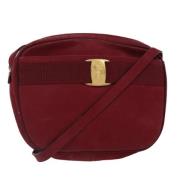 Salvatore Ferragamo Pre-owned Pre-owned Mocka axelremsvskor Red, Dam