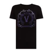 Versace Jeans Couture T-shirt med tryck och skimrande applikationer Bl...