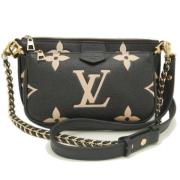 Louis Vuitton Vintage Pre-owned Laeder kuvertvskor Black, Dam