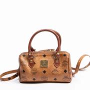 MCM Pre-owned Pre-owned Belagd canvas axelremsvskor Brown, Dam