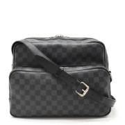 Louis Vuitton Vintage Pre-owned Canvas crossbodyvskor Black, Dam