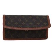 Louis Vuitton Vintage Pre-owned Canvas kuvertvskor Brown, Dam