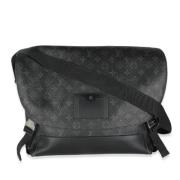 Louis Vuitton Vintage Pre-owned Canvas crossbodyvskor Black, Dam