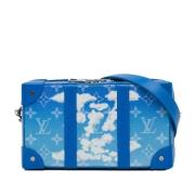 Louis Vuitton Vintage Pre-owned Canvas crossbodyvskor Blue, Dam