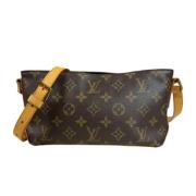 Louis Vuitton Vintage Pre-owned Tyg louis-vuitton-vskor Brown, Dam