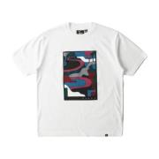 by Parra Stelvio Artwork Box Fit T-Shirt White, Herr