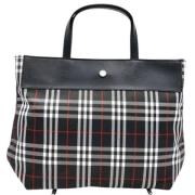 Burberry Vintage Pre-owned Canvas totevskor Black, Dam