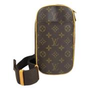 Louis Vuitton Vintage Pre-owned Tyg axelremsvskor Brown, Dam