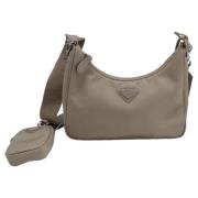 Prada Vintage Pre-owned Nylon crossbodyvskor Beige, Dam