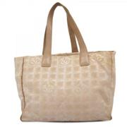 Chanel Vintage Pre-owned Nylon chanel-vskor Beige, Dam