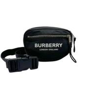 Burberry Vintage Pre-owned Nylon crossbodyvskor Black, Dam