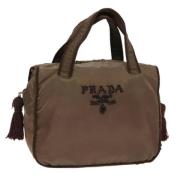 Prada Vintage Pre-owned Nylon handvskor Gray, Dam