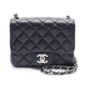 Chanel Vintage Pre-owned Laeder crossbodyvskor Black, Dam