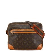 Louis Vuitton Vintage Pre-owned Canvas crossbodyvskor Brown, Dam